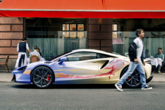 McLaren Artura se convierte en una obra de arte