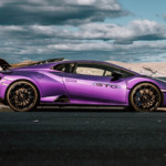 Un Lamborghini STO posando para la foto en Tasmania. Foto: Lamborghini