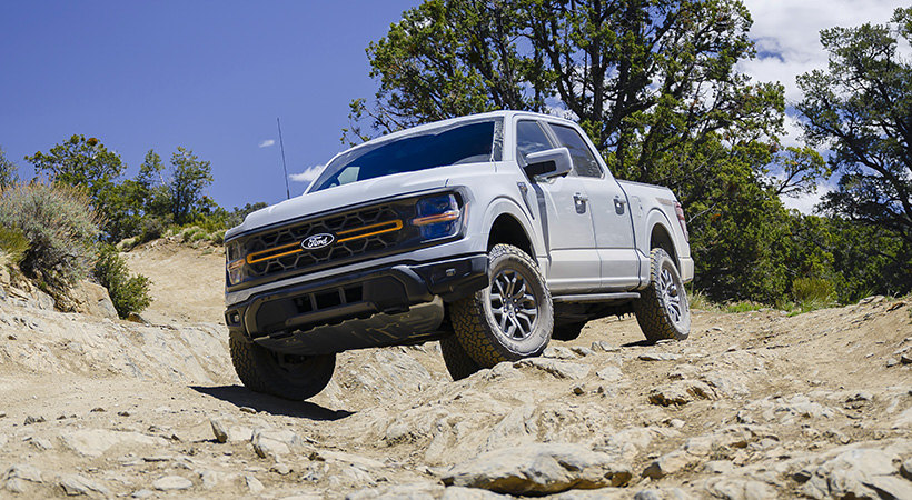 Finalmente tenemos que, bajo el capó no hay grandes cambios. Foto. Ford