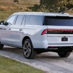 Los mayores cambios de Lincoln Navigator 2025 los tenemos en el exterior. Foto: Lincoln